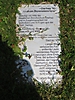 John-F.-Kennedy-Platz, Dachau - Hinweistafel bei der Stahlskulptur von Abraham Borenstein, Israel 