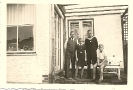 Geschwister, Zwillinge, Vater ,Historische Fotographie, Foto Crauel Bremerhaven, Jugend in Deutschland, 1936