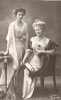 Kaiserin Auguste Victoria und ihre Tochter Victoria Luise - Historische Fotografie 1910 