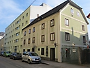 Bethlehemstraße 42, Linz - Wohnhaus mit Biedermaier-Fassade