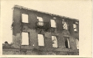 Zerstörtes Warschau, Fassade mit Balkon aus Gusseisen, 1944  