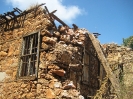 Historisches Wohnhaus, Ruine auf dem Weg zur Ehmedek Kalesi, die Burg von Alanya, 26.06.2010